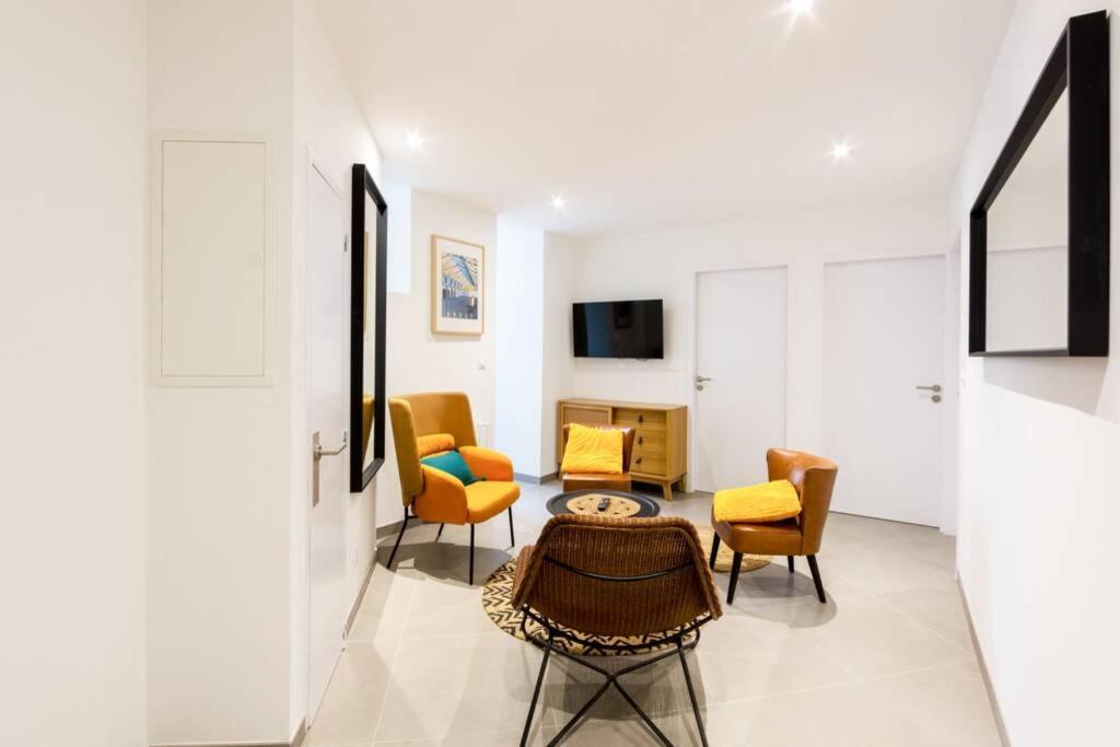 La Chambre Liberte 2, Sdb Privative Et Tv, Cuisine Salon Partages, Confort Et Hypercentre Breszt Kültér fotó