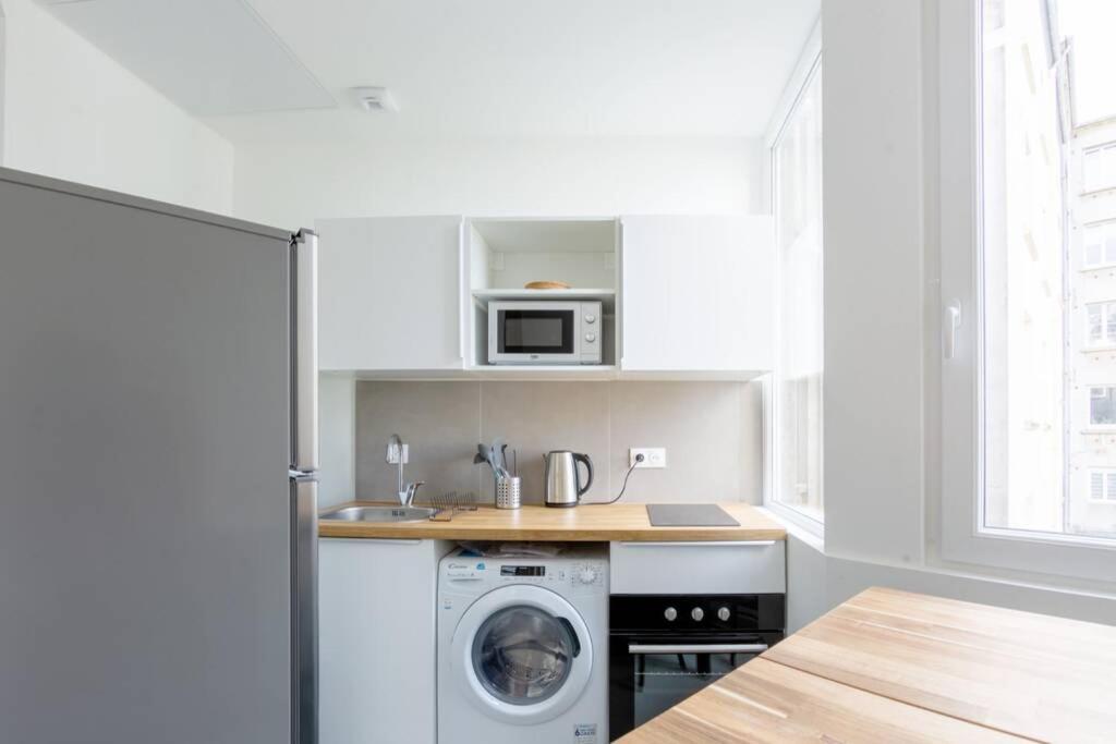 La Chambre Liberte 2, Sdb Privative Et Tv, Cuisine Salon Partages, Confort Et Hypercentre Breszt Kültér fotó